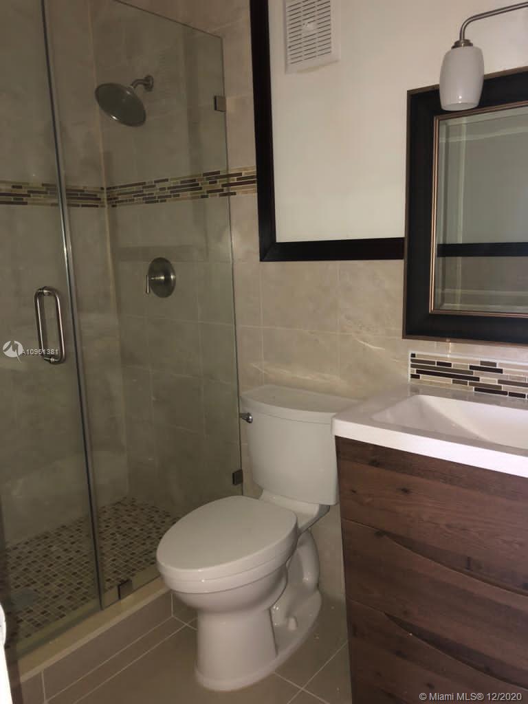 LAKE LAURA CONDO NO 2 - Residential