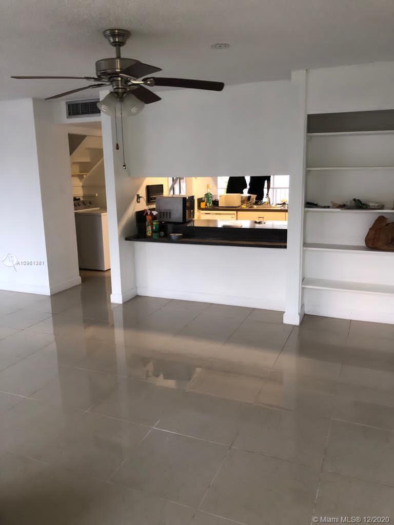 LAKE LAURA CONDO NO 2 - Residential