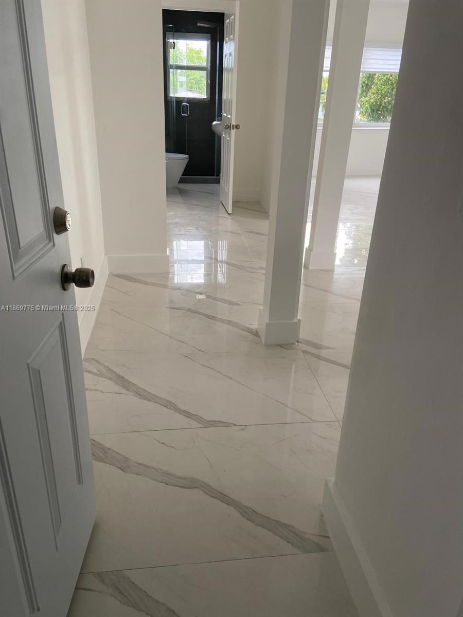 HOLLYWOOD SOUTH SIDE ADD - Residential Lease