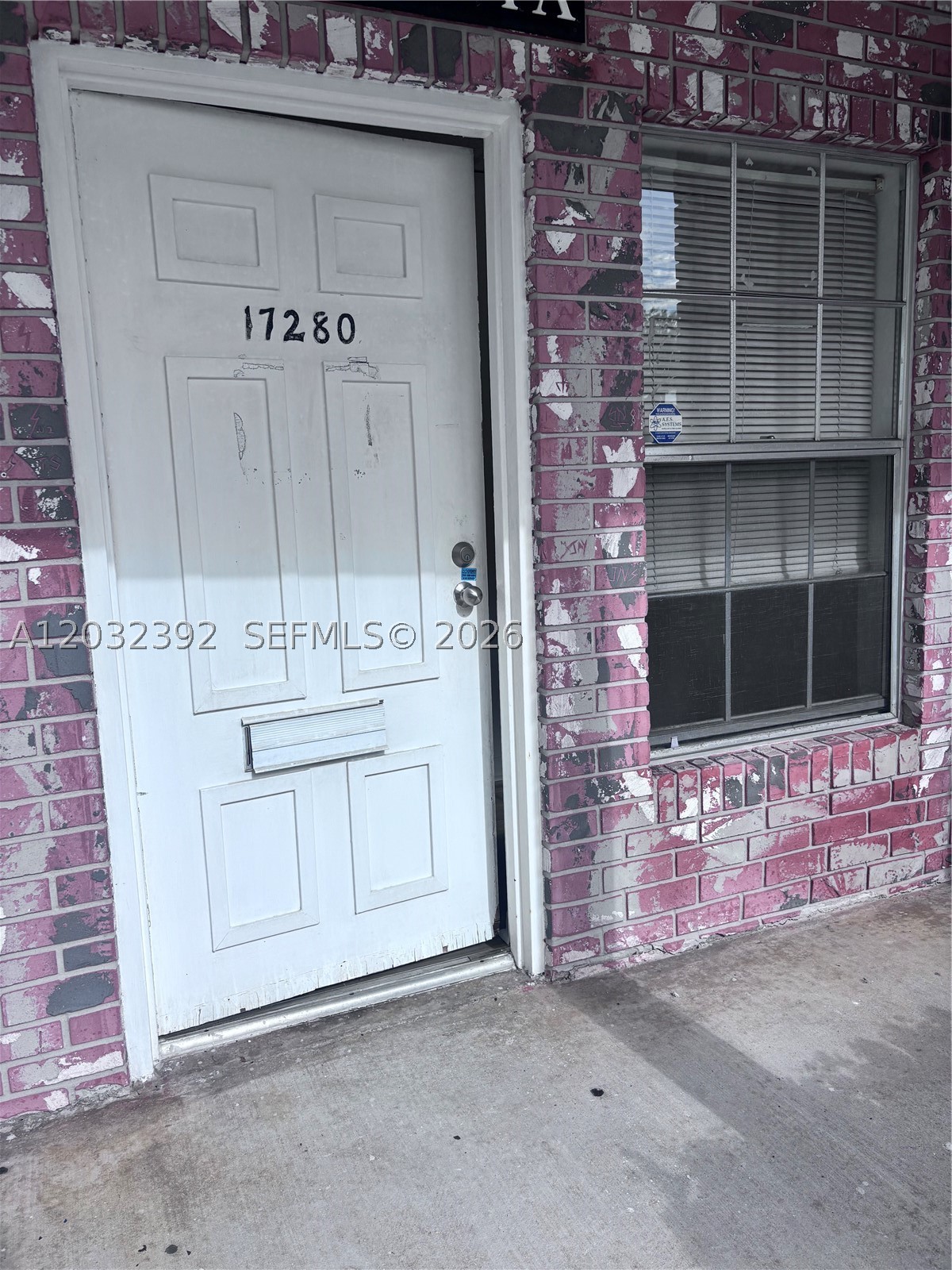 17280 NE 19th Ave