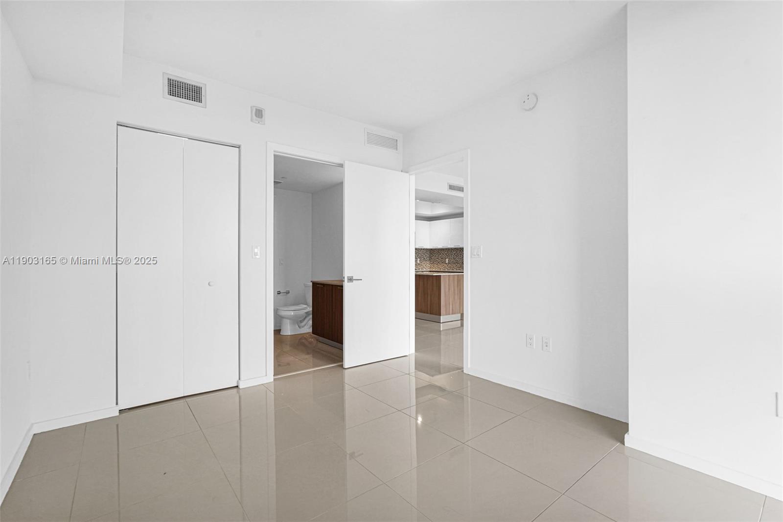 5300 PASEO CONDO - Residential