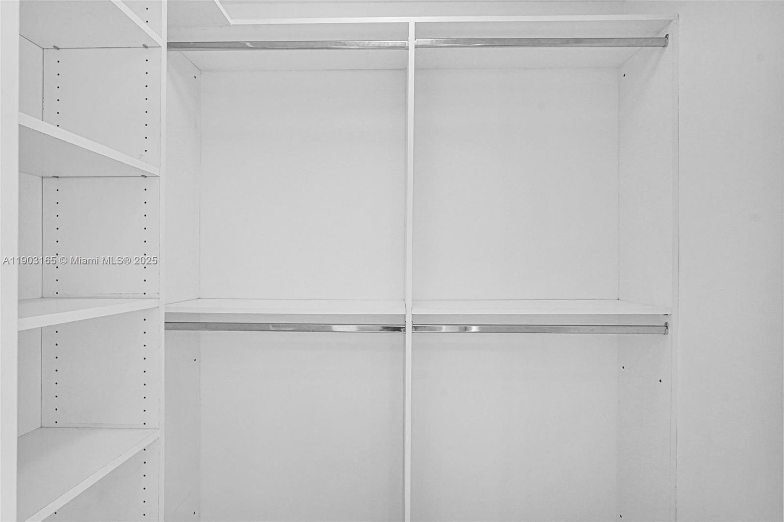 5300 PASEO CONDO - Residential