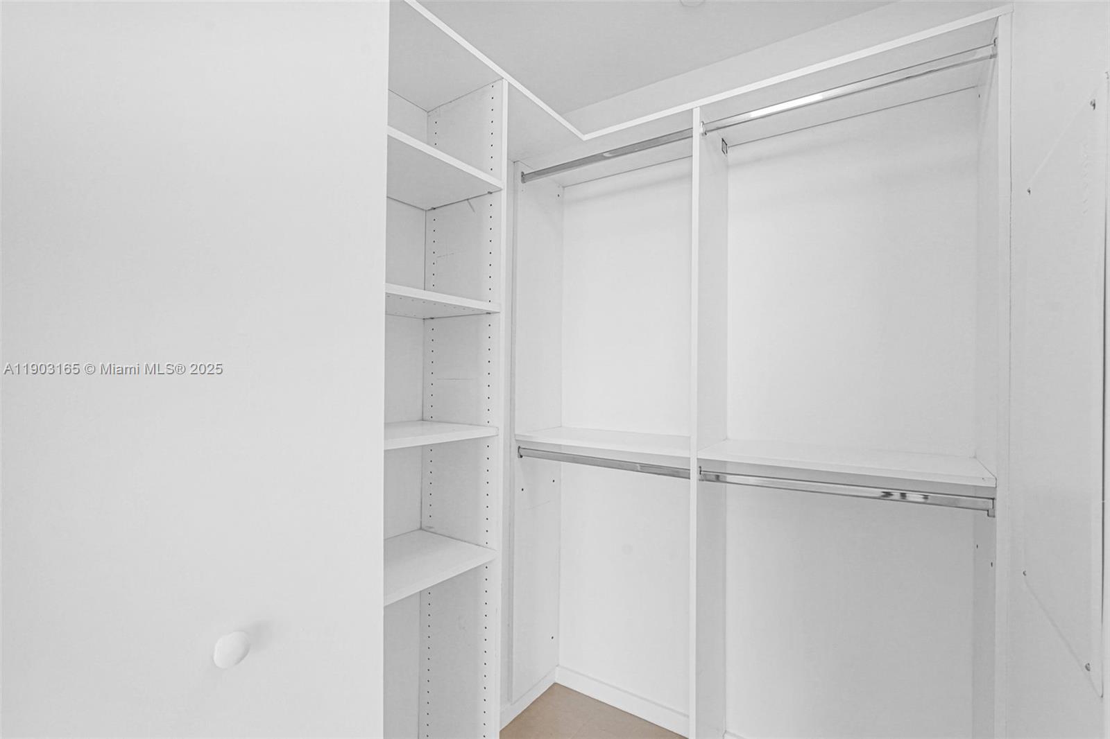 5300 PASEO CONDO - Residential