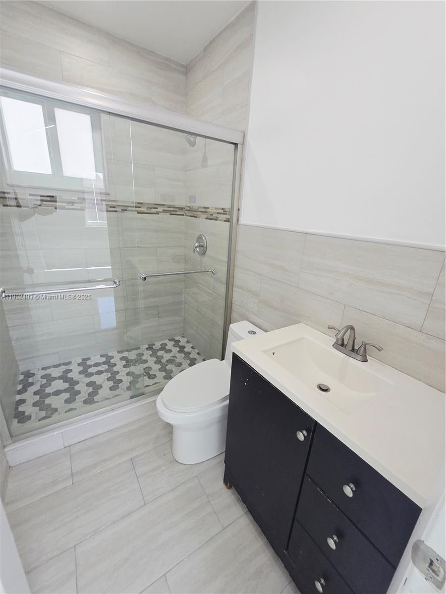 CARVER RANCHES - Residential Lease