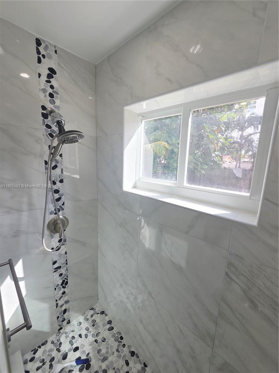 CARVER RANCHES - Residential Lease