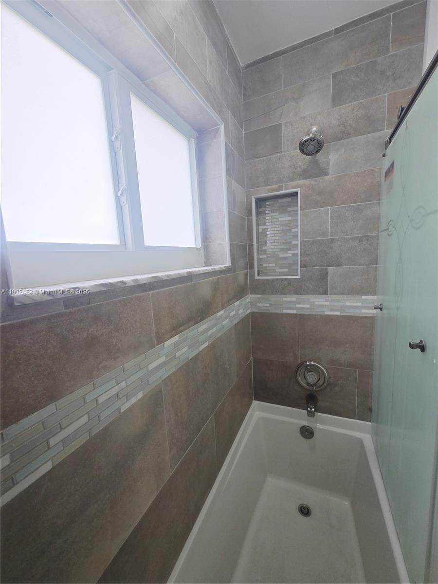 CARVER RANCHES - Residential Lease