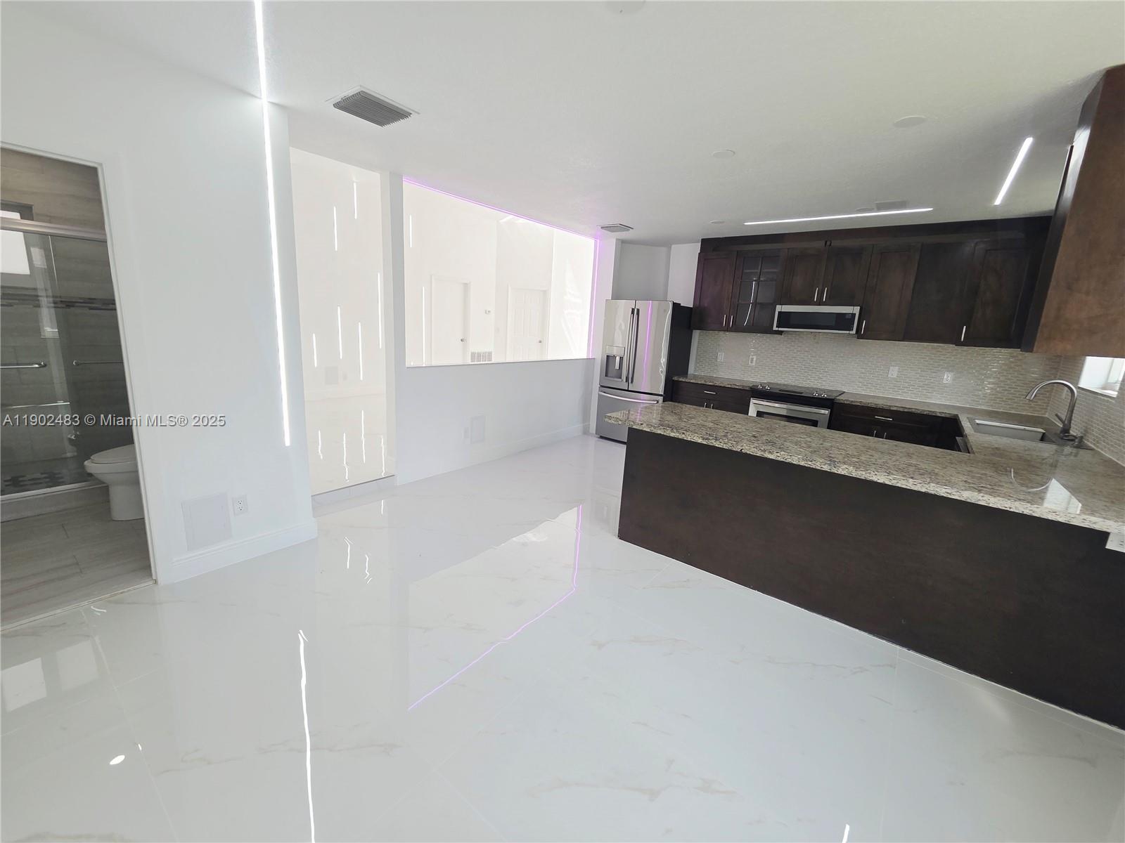 CARVER RANCHES - Residential Lease