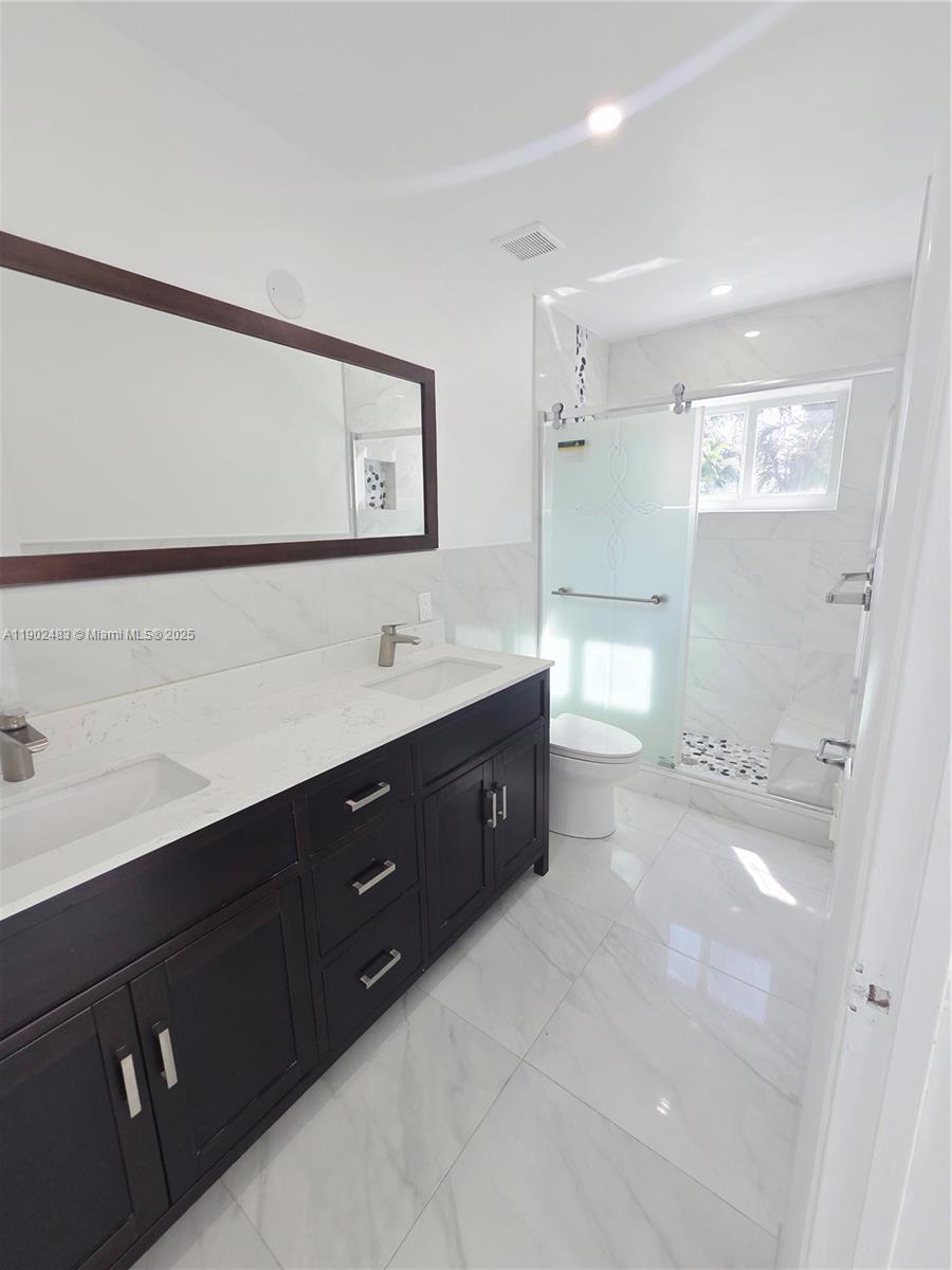 CARVER RANCHES - Residential Lease