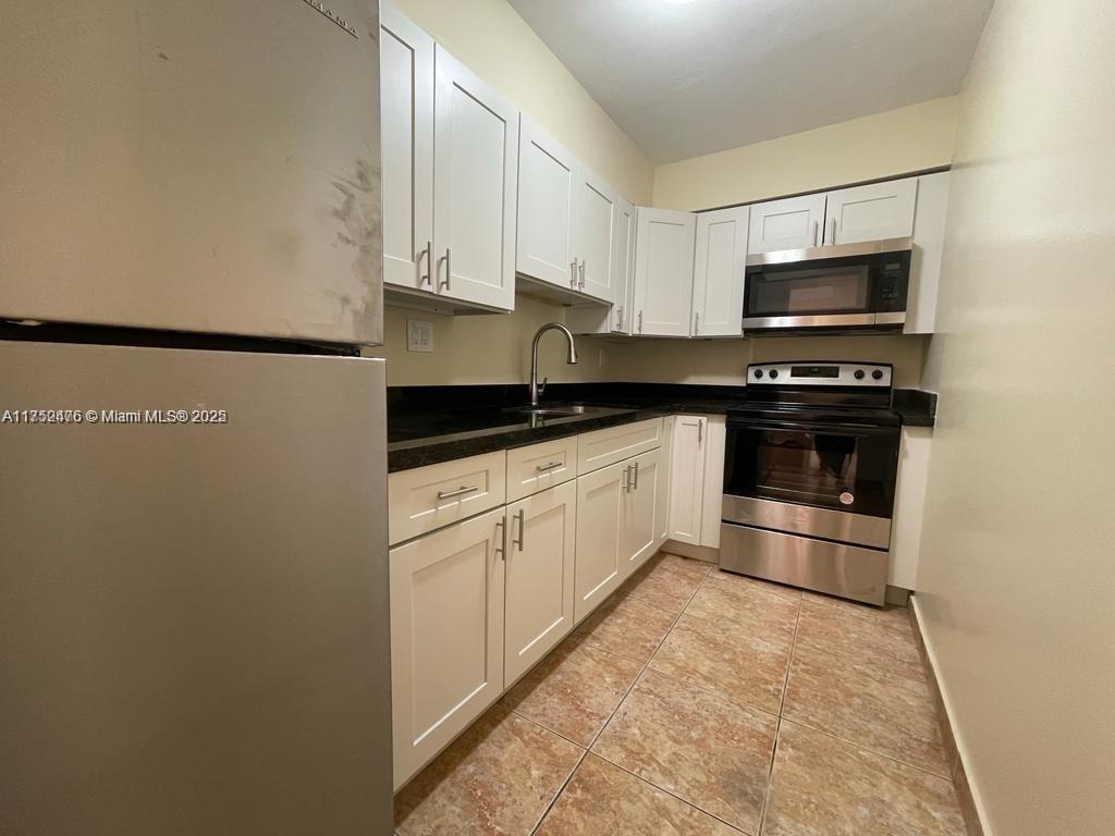 Rental Property at 4707 Nw 7th St 209-8, Miami, Broward County, Florida - Bedrooms: 2 
Bathrooms: 2  - $2,250 MO.