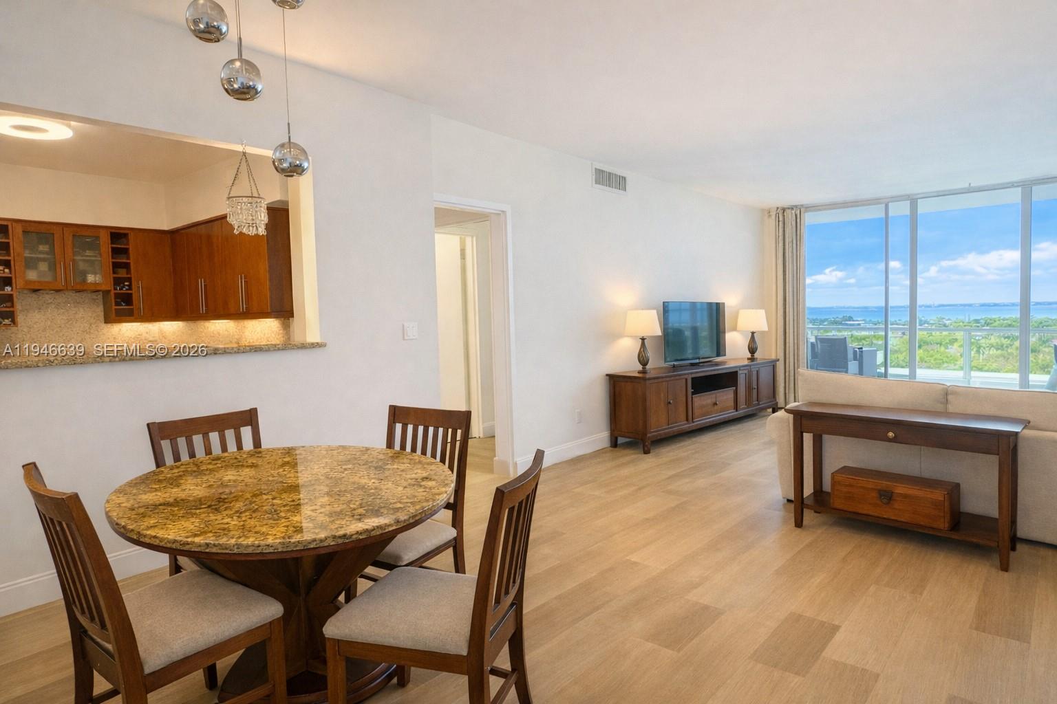 5700 Collins Ave 15F