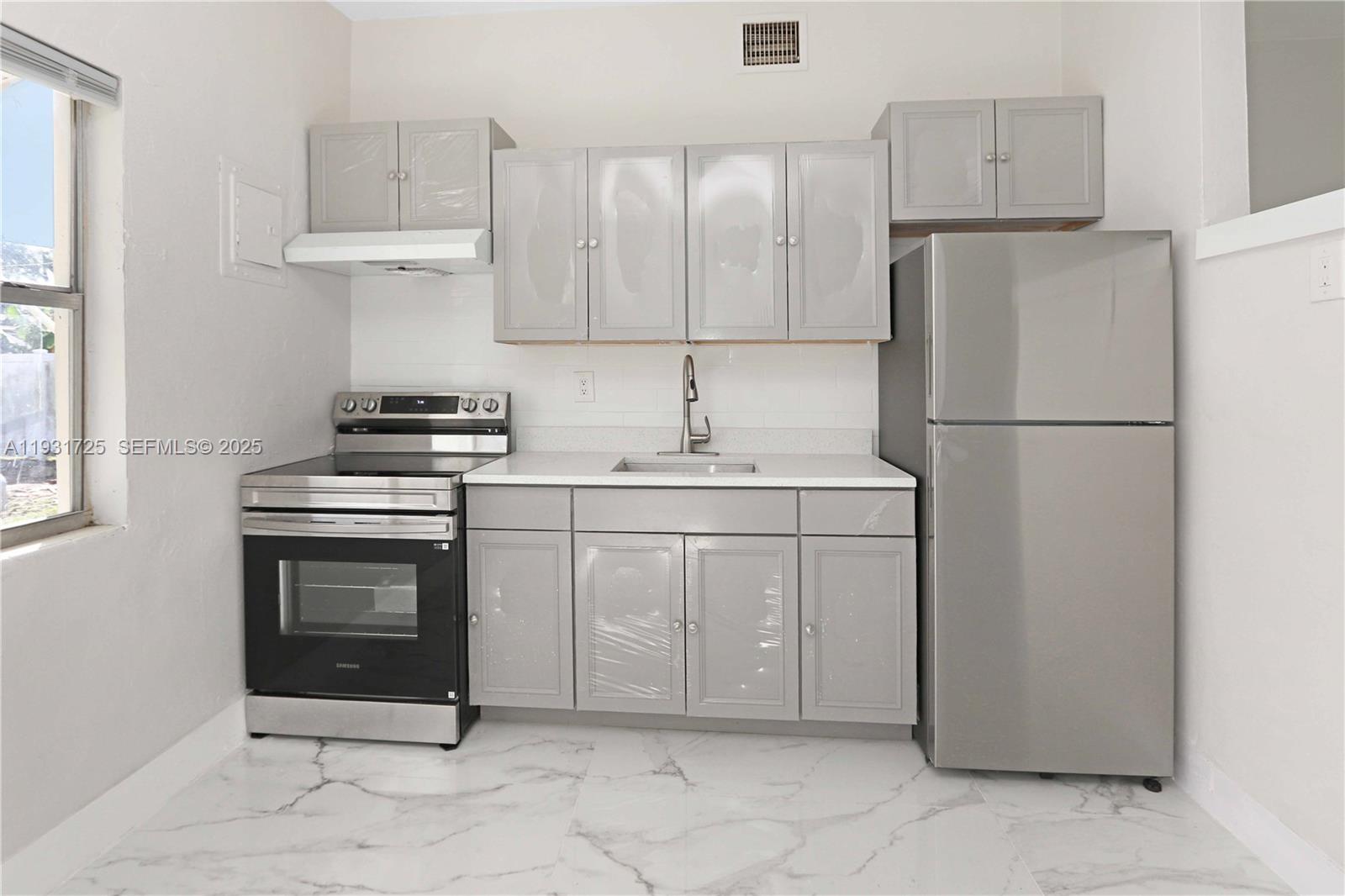 LAKE FOREST SEC 2 - Residential