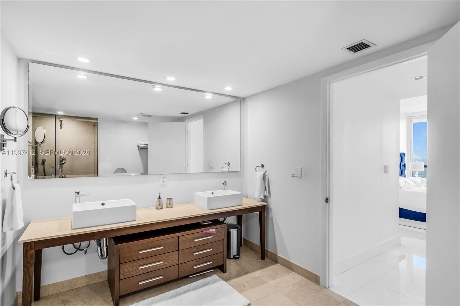 ICON BRICKELL NO TWO - Residential Lease