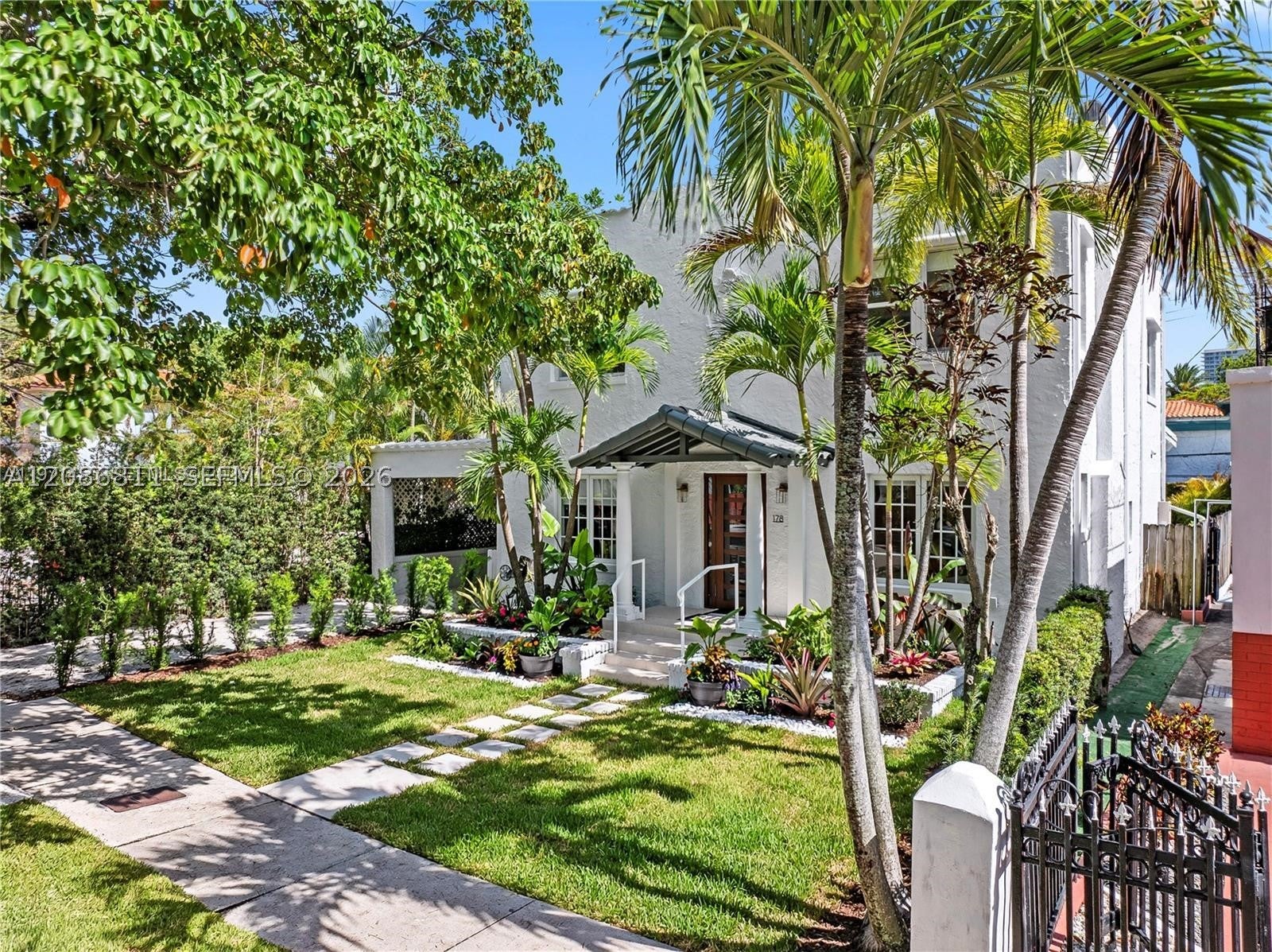 178 NE 45th St