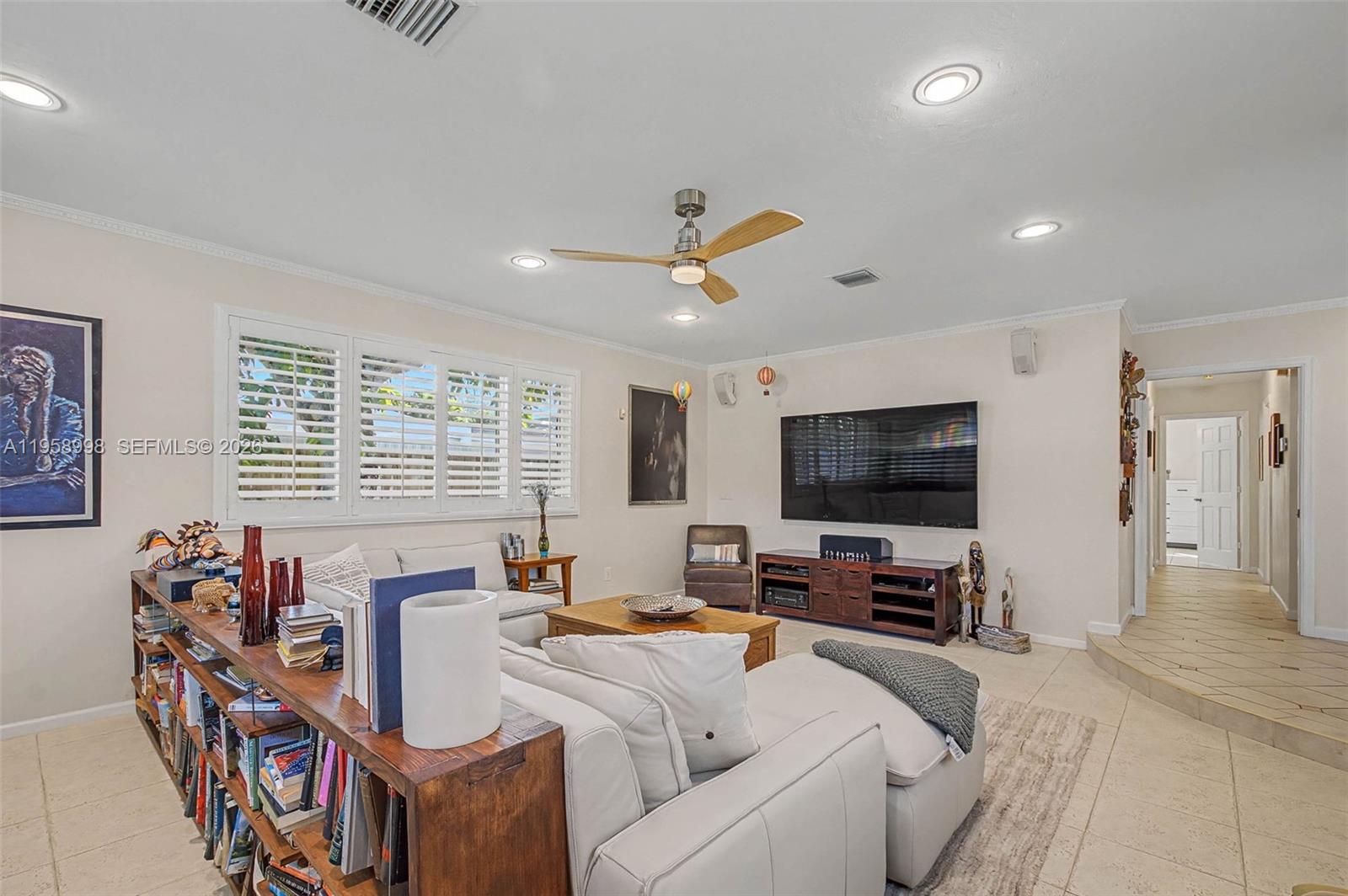 GARDEN GROVES - Residential