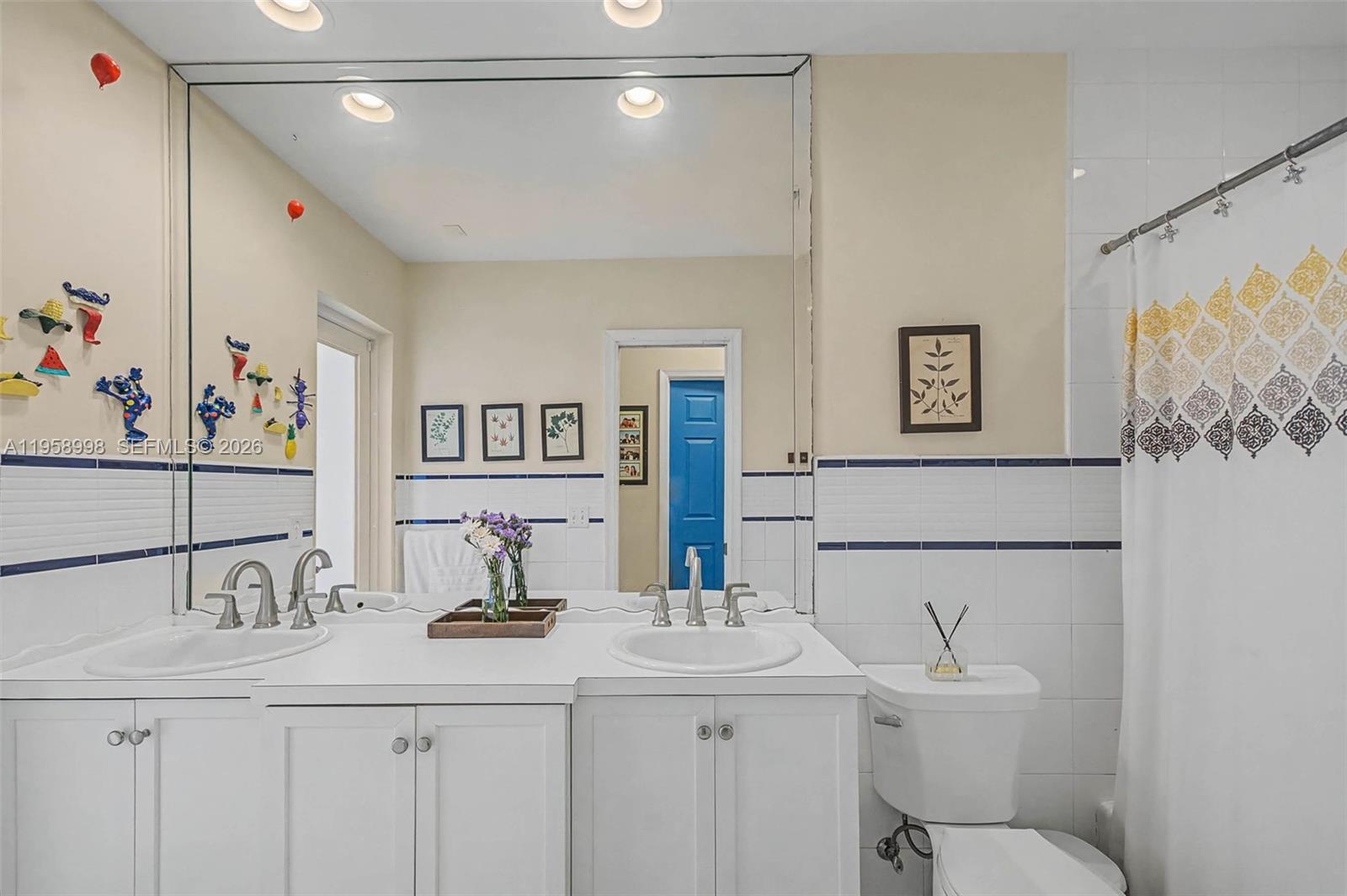 GARDEN GROVES - Residential