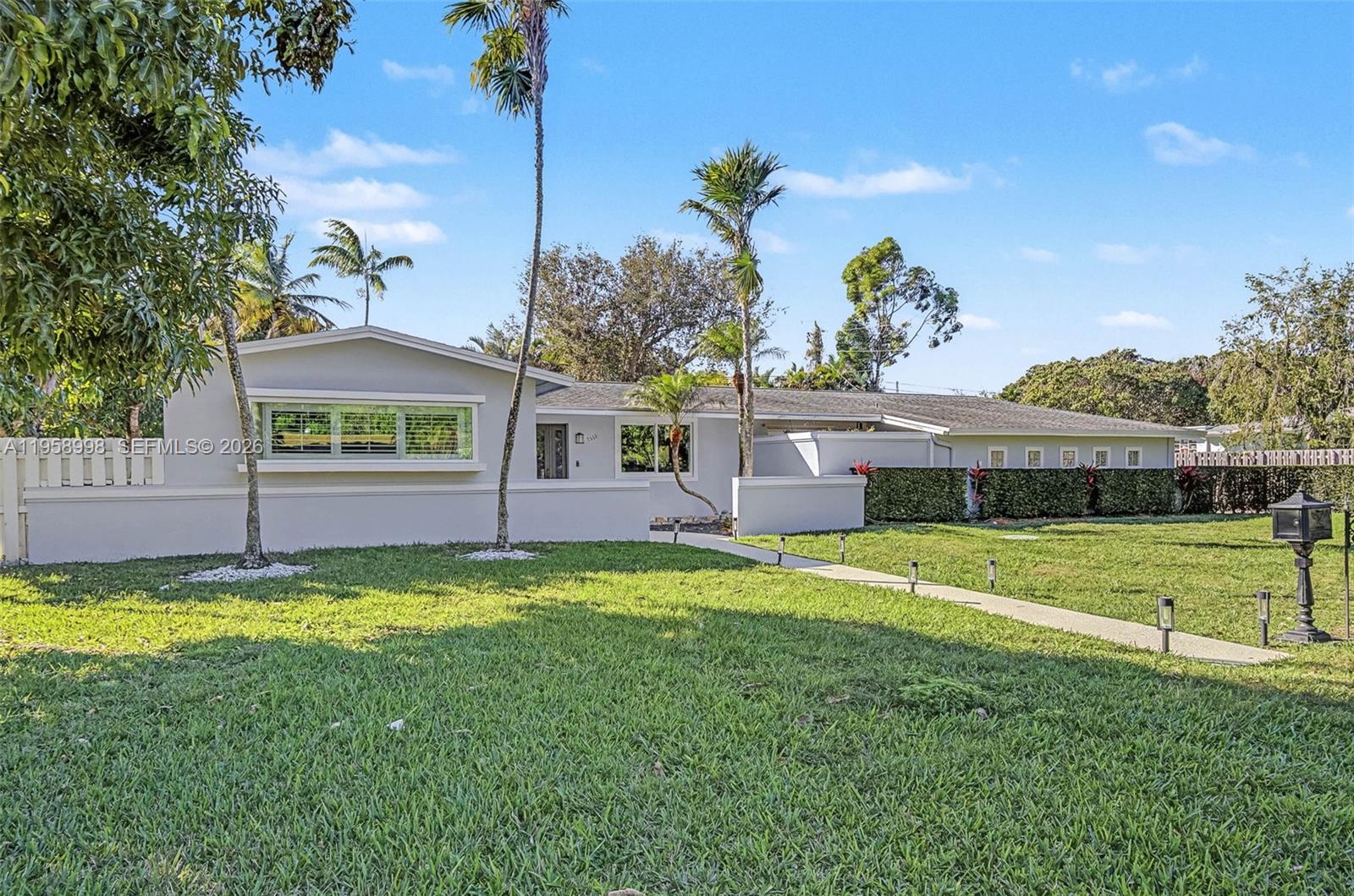 GARDEN GROVES - Residential