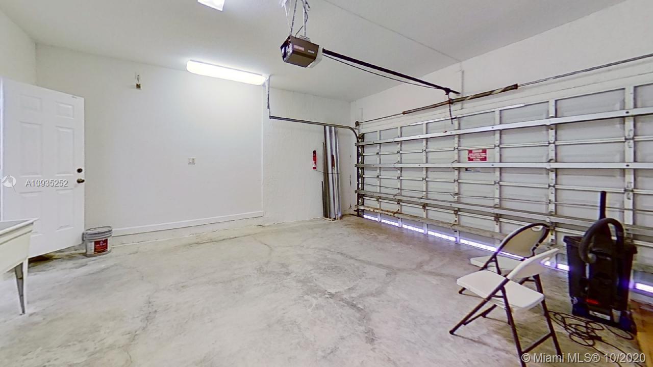 DORAL ISLES NORTH SEC ONE - Residential Lease