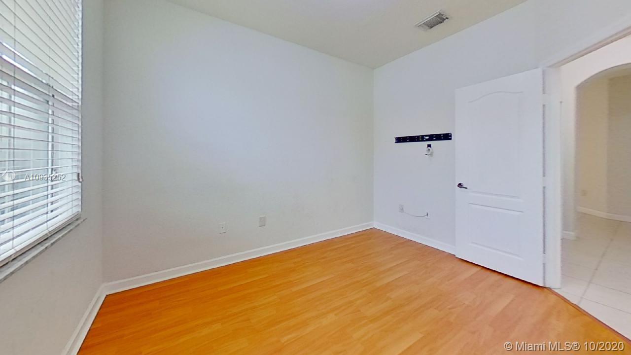 DORAL ISLES NORTH SEC ONE - Residential Lease