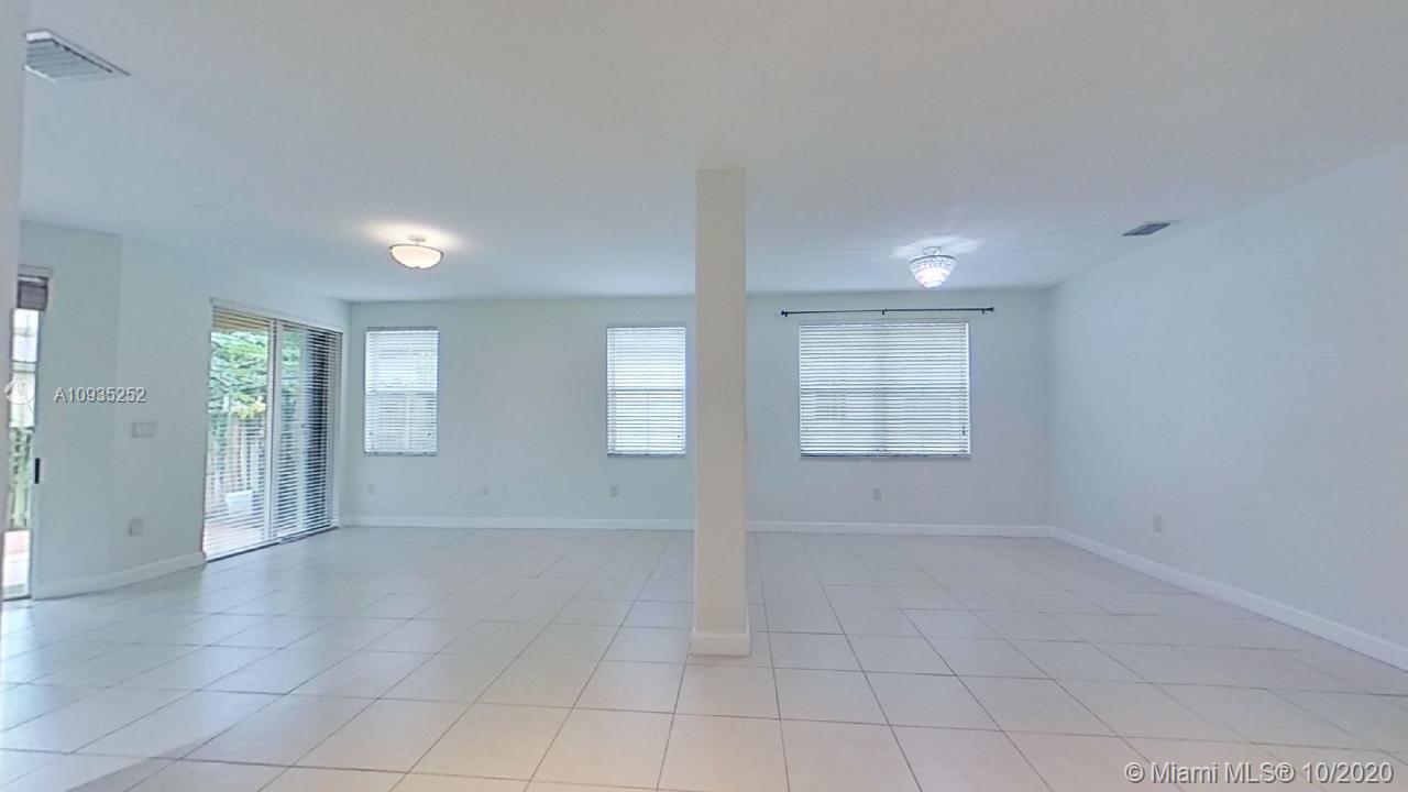 DORAL ISLES NORTH SEC ONE - Residential Lease