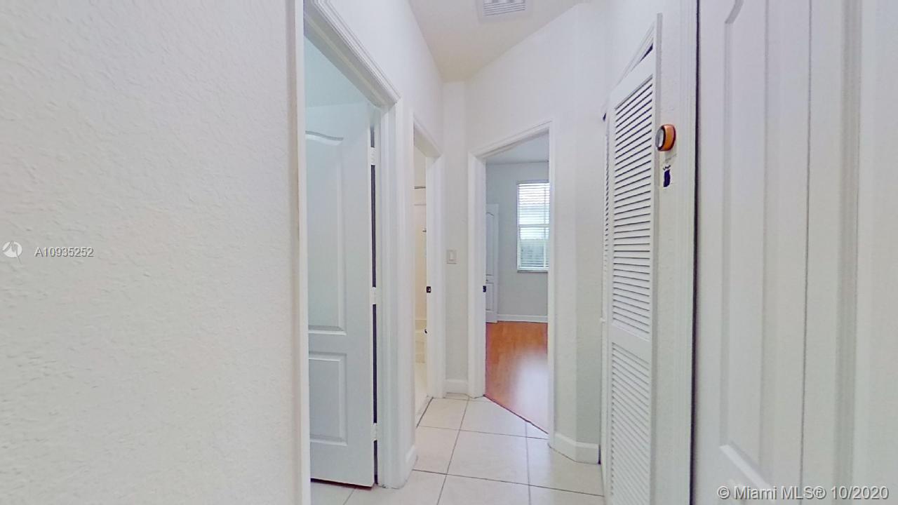 DORAL ISLES NORTH SEC ONE - Residential Lease