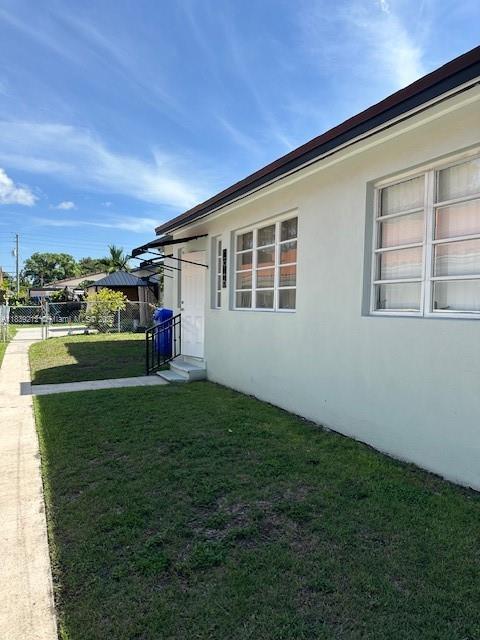 2946 SW 1st St 2946