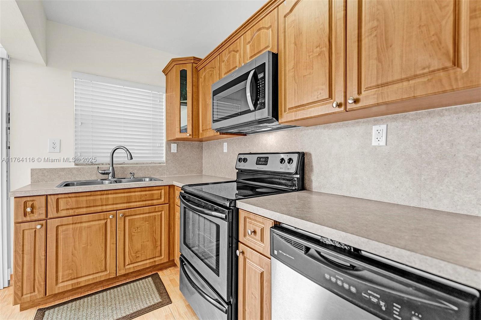 TWELVE PILLARS CO-OP - Residential