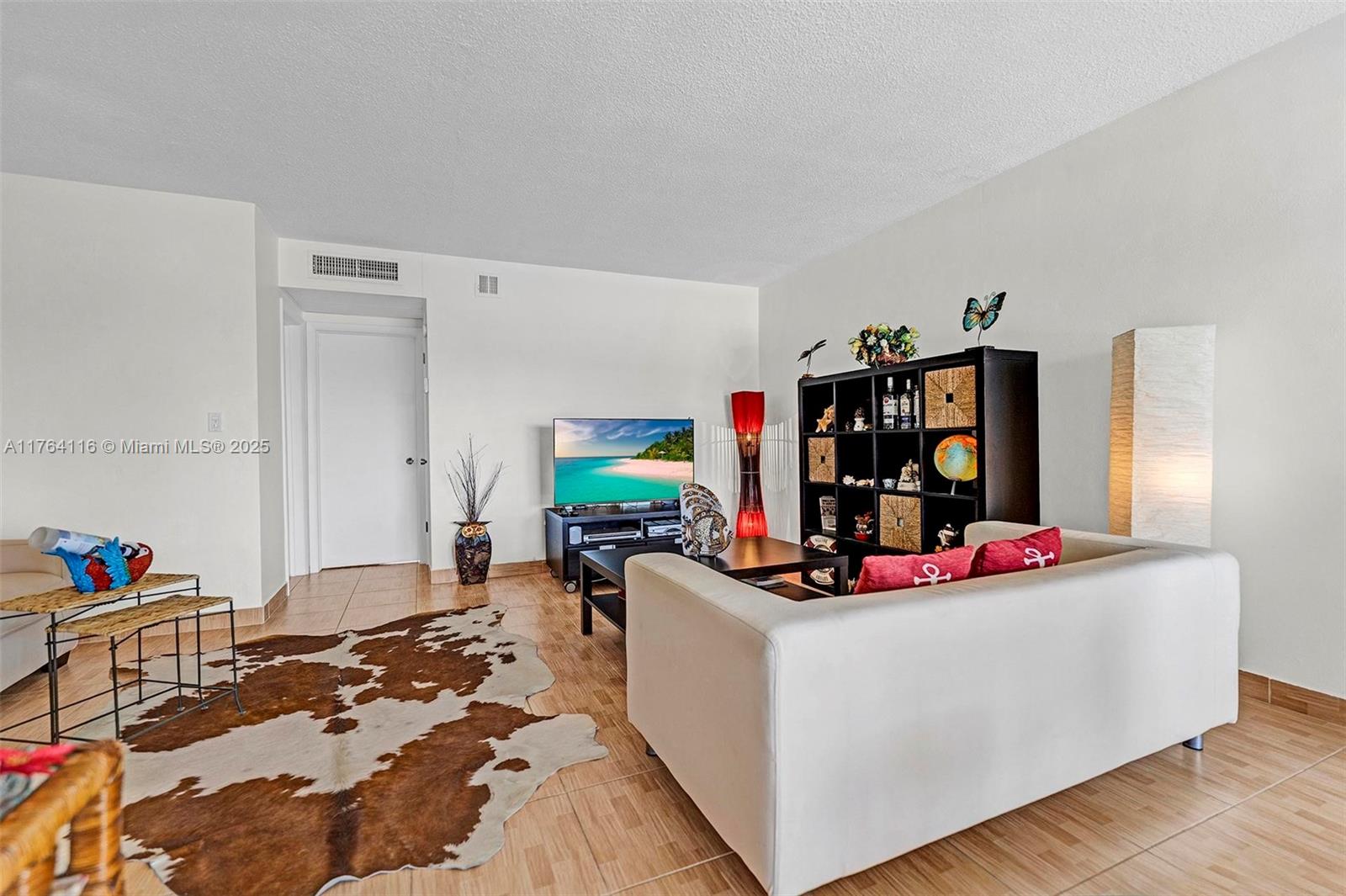 TWELVE PILLARS CO-OP - Residential