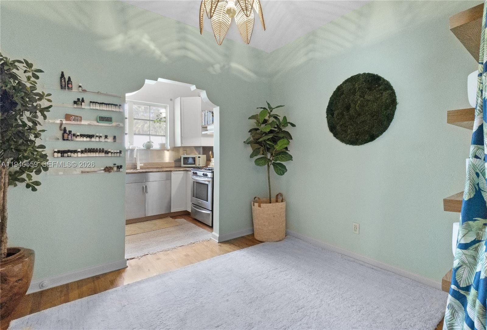 DECOLUX CONDO - Residential