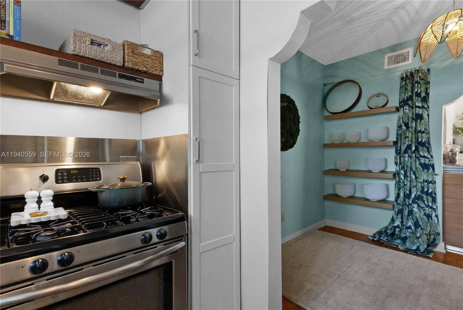 DECOLUX CONDO - Residential