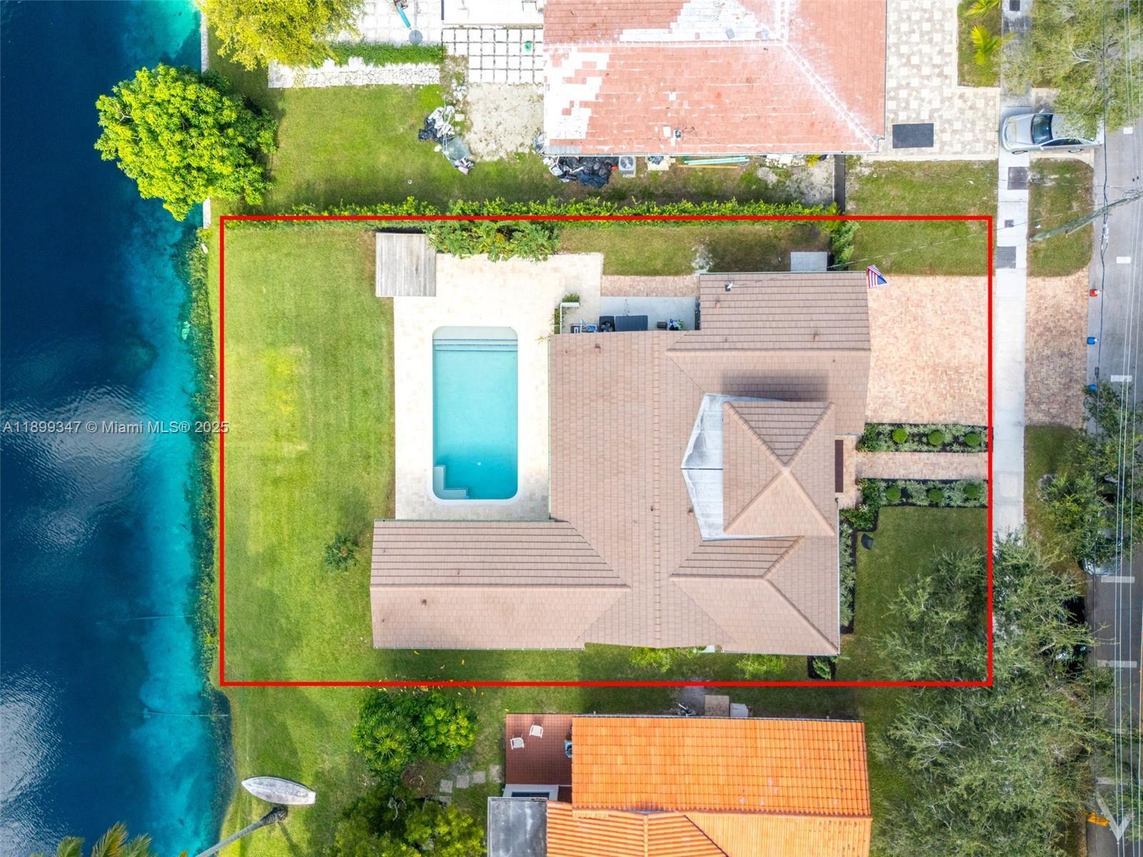 MIAMI LAKES SEC 3 - Residential