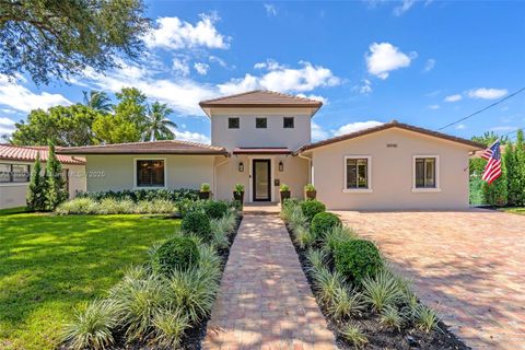 14940 Egan Ln Miami Lakes FL 33014