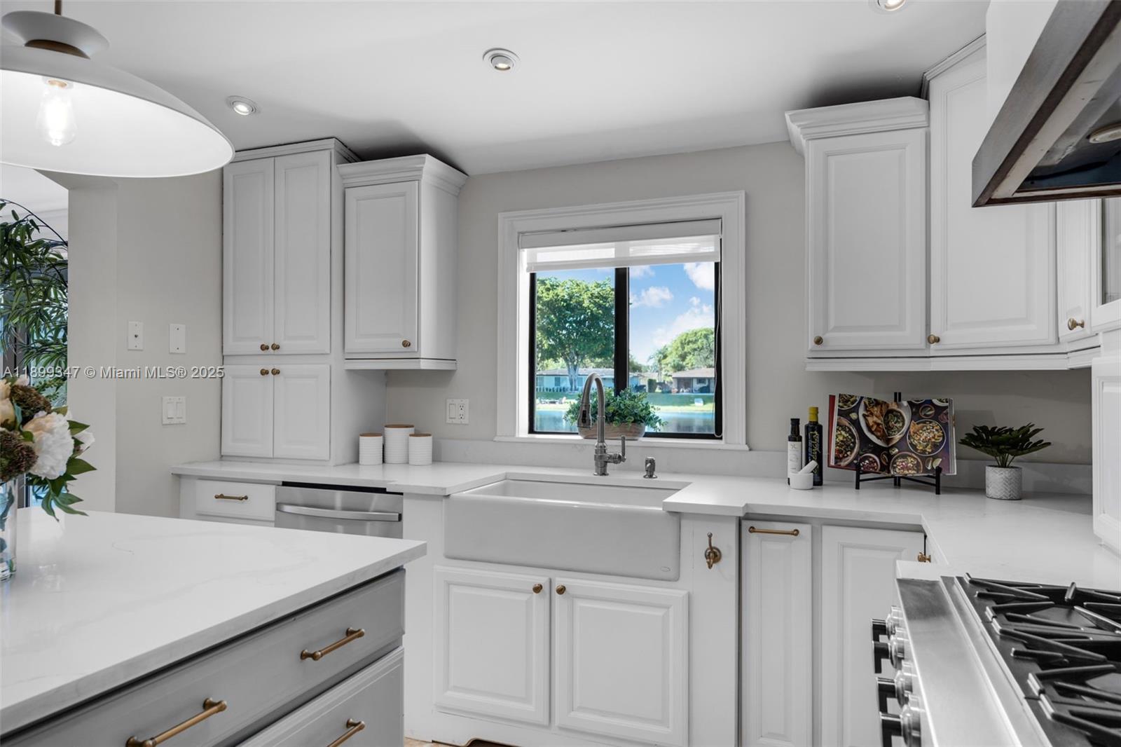 MIAMI LAKES SEC 3 - Residential