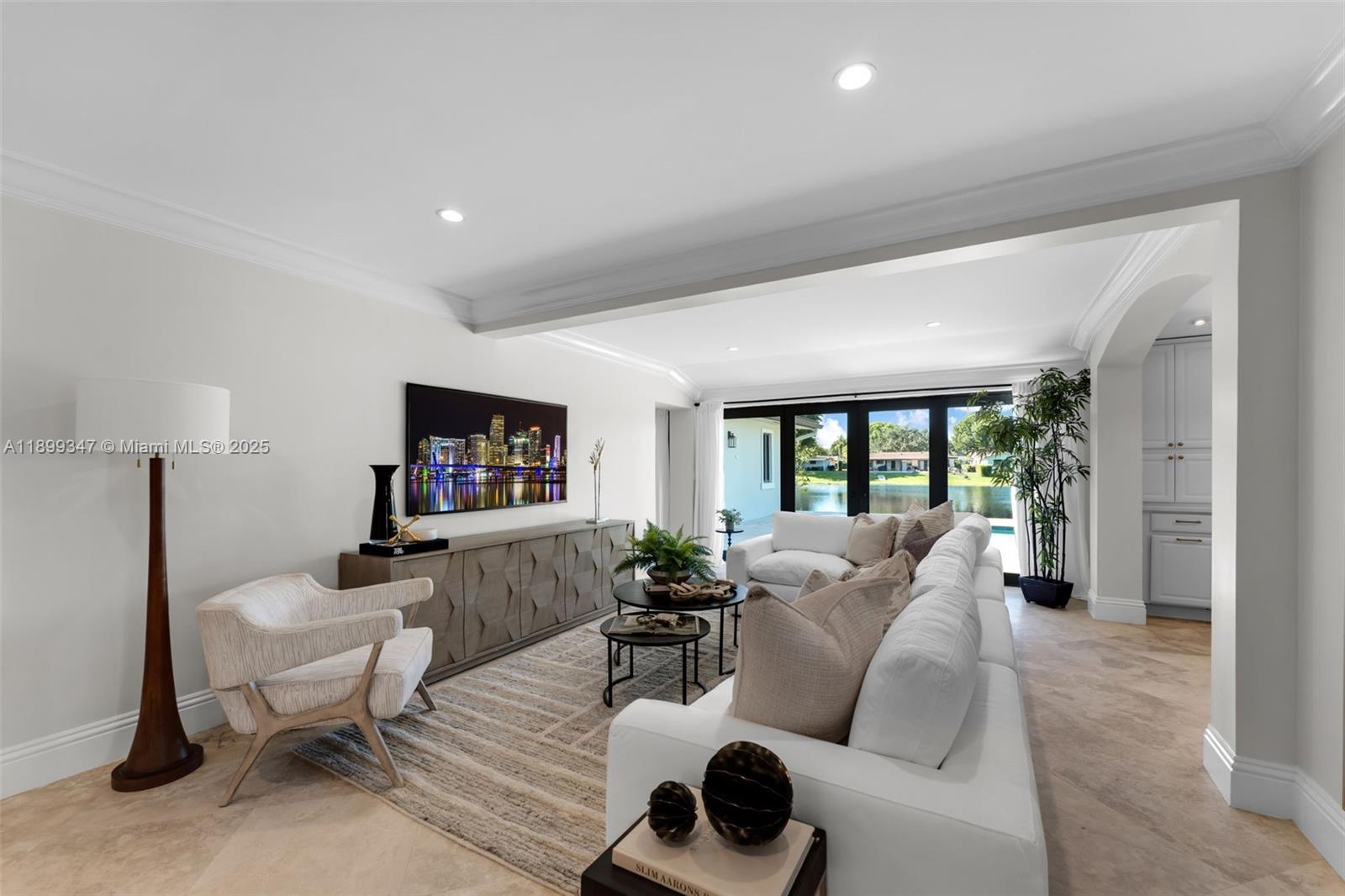 MIAMI LAKES SEC 3 - Residential