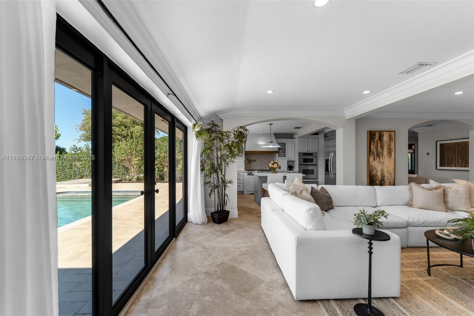 MIAMI LAKES SEC 3 - Residential