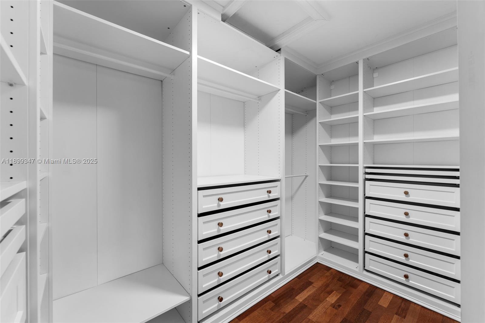 MIAMI LAKES SEC 3 - Residential