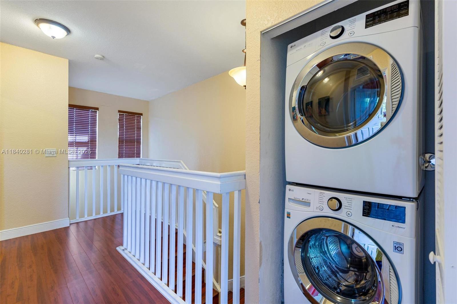 THE SHORES CONDO NO 1 - Residential