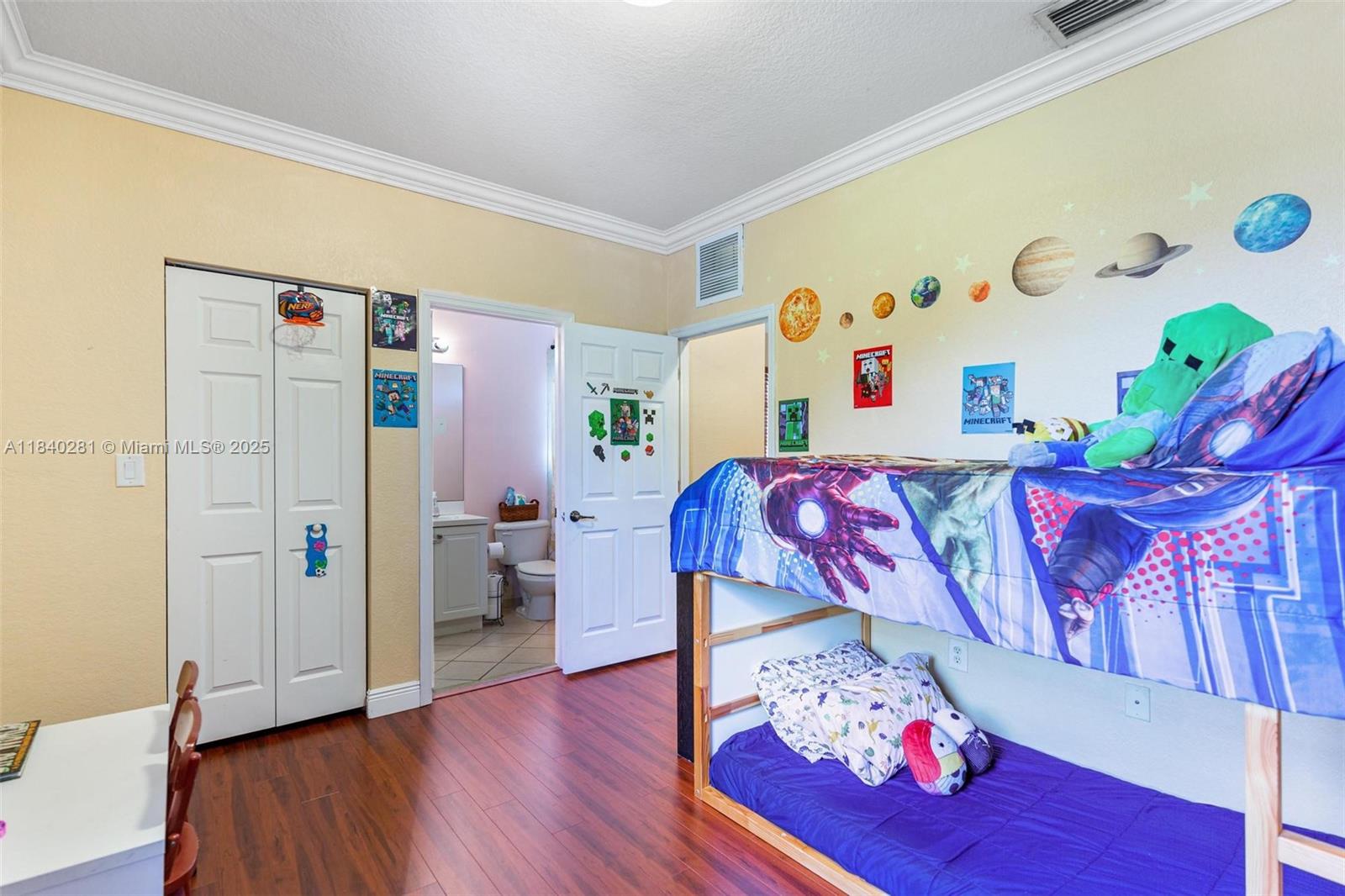 THE SHORES CONDO NO 1 - Residential