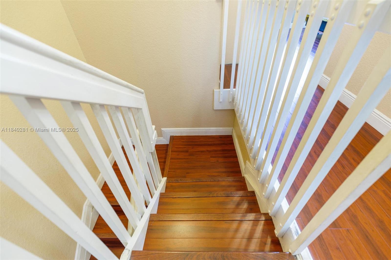 THE SHORES CONDO NO 1 - Residential