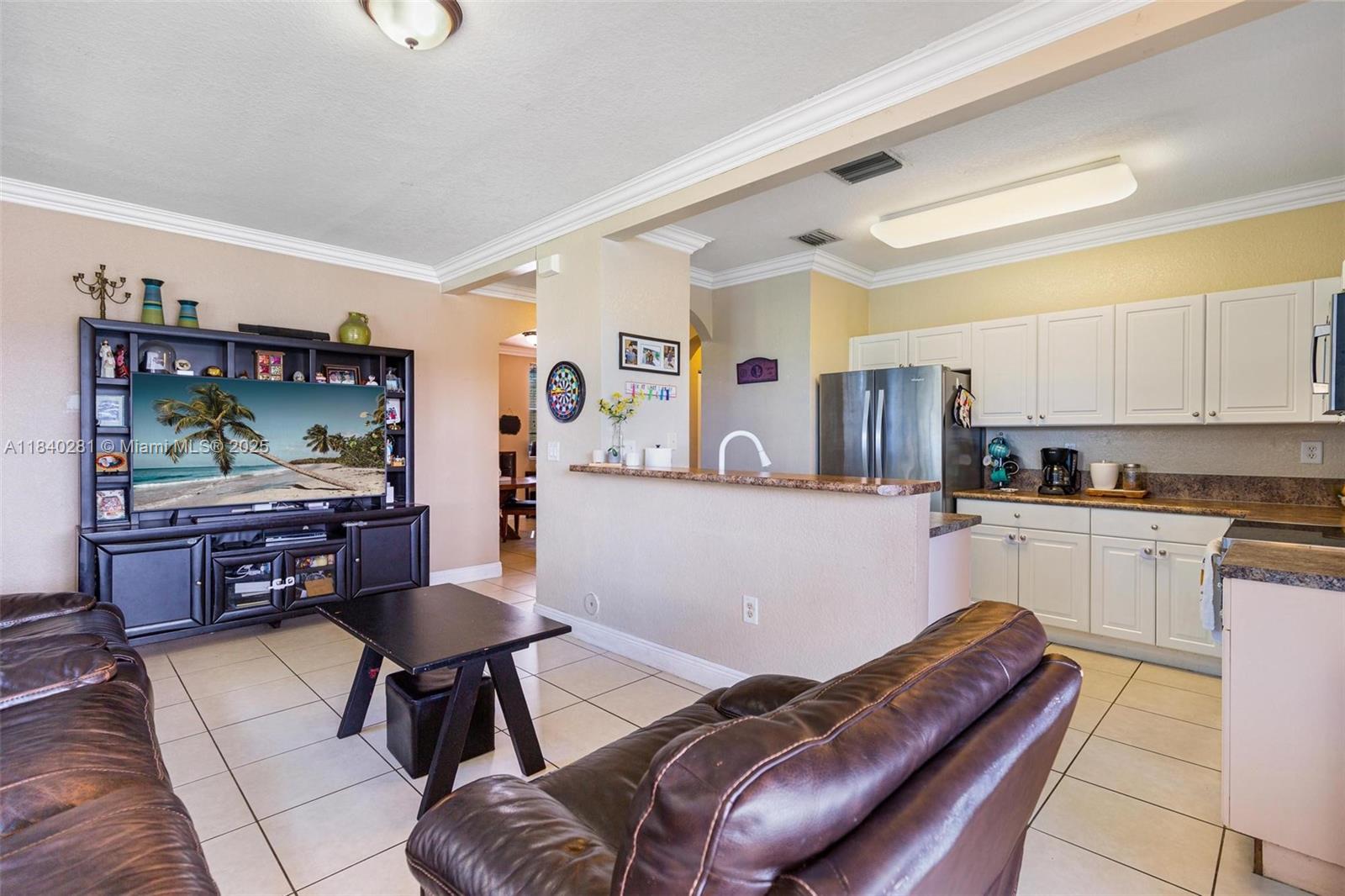 THE SHORES CONDO NO 1 - Residential