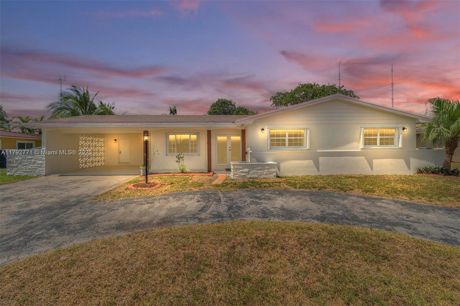 851 Nw 203rd St, Miami Gardens, Broward County, Florida - 4 Bedrooms  
2 Bathrooms - 