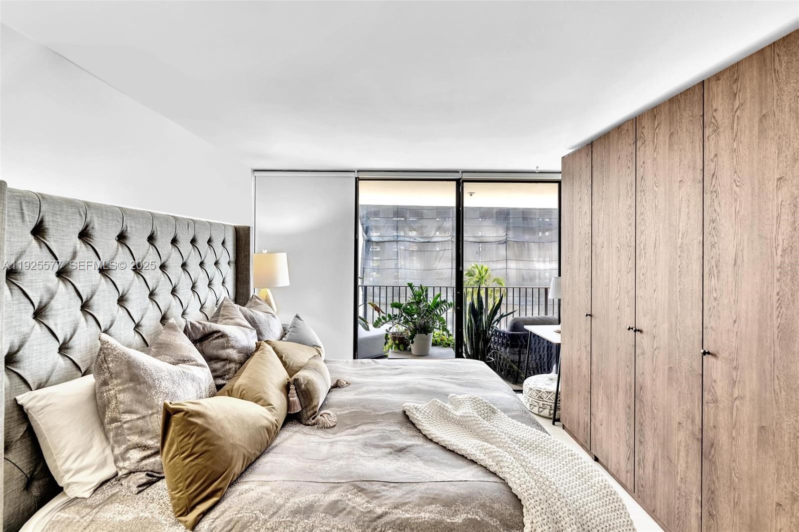 BRICKELL PLACE CONDO - Residential