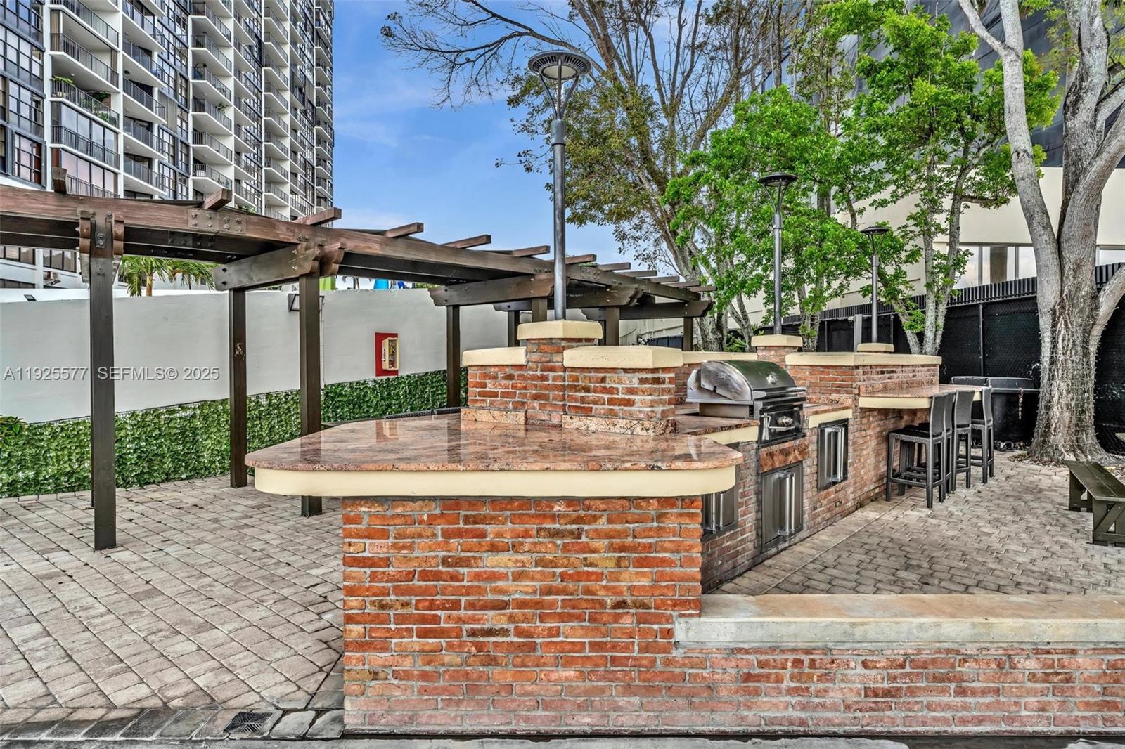 BRICKELL PLACE CONDO - Residential