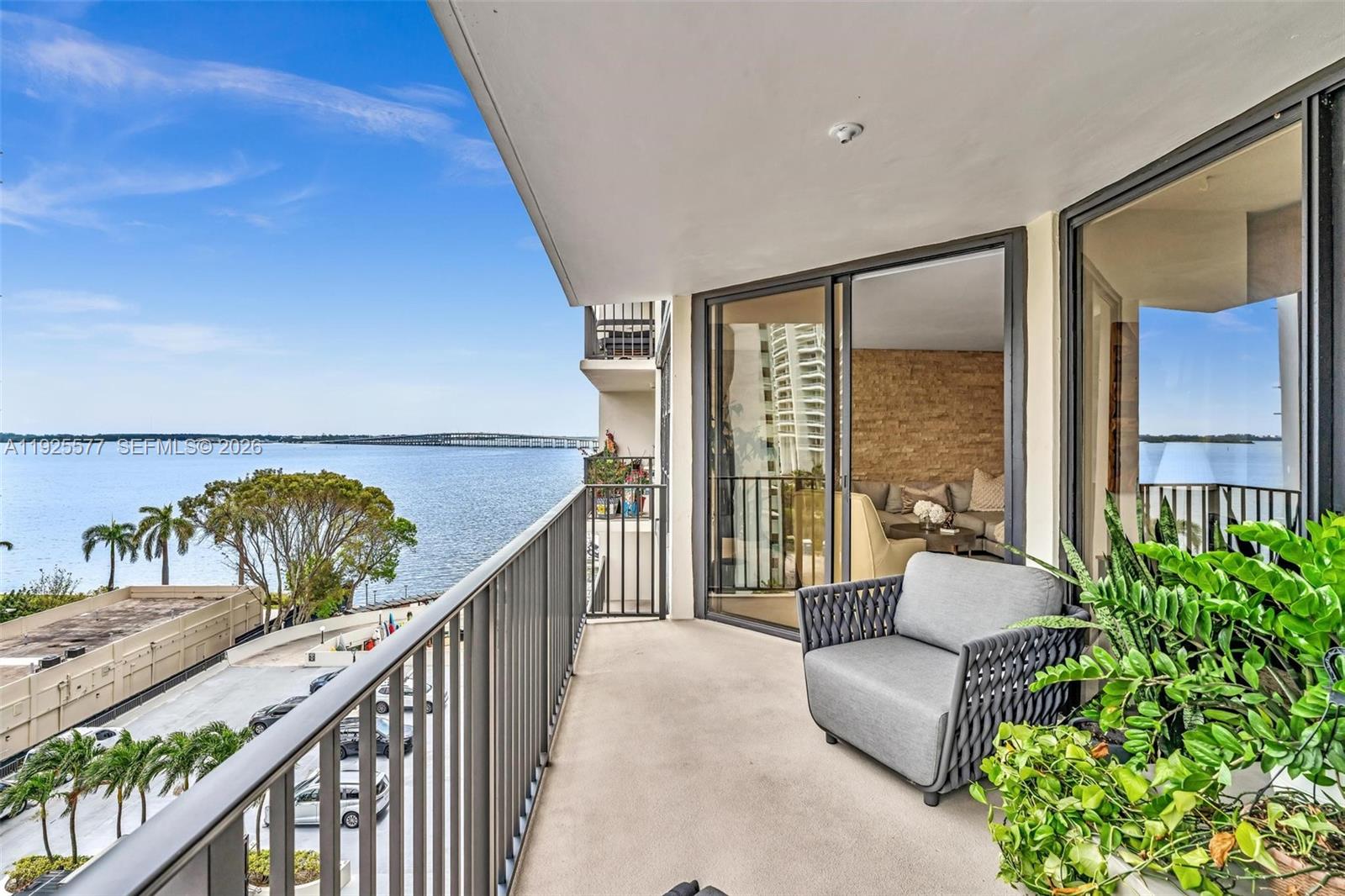 BRICKELL PLACE CONDO - Residential
