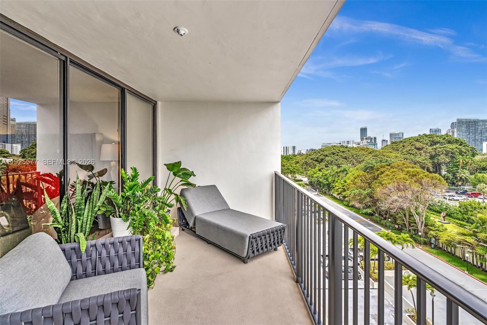 BRICKELL PLACE CONDO - Residential
