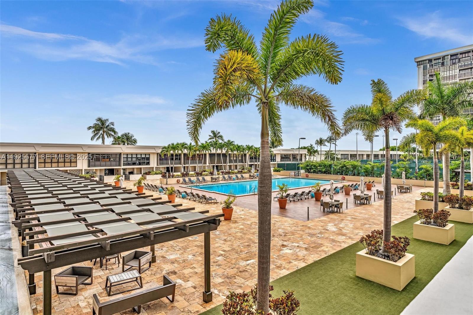 BRICKELL PLACE CONDO - Residential