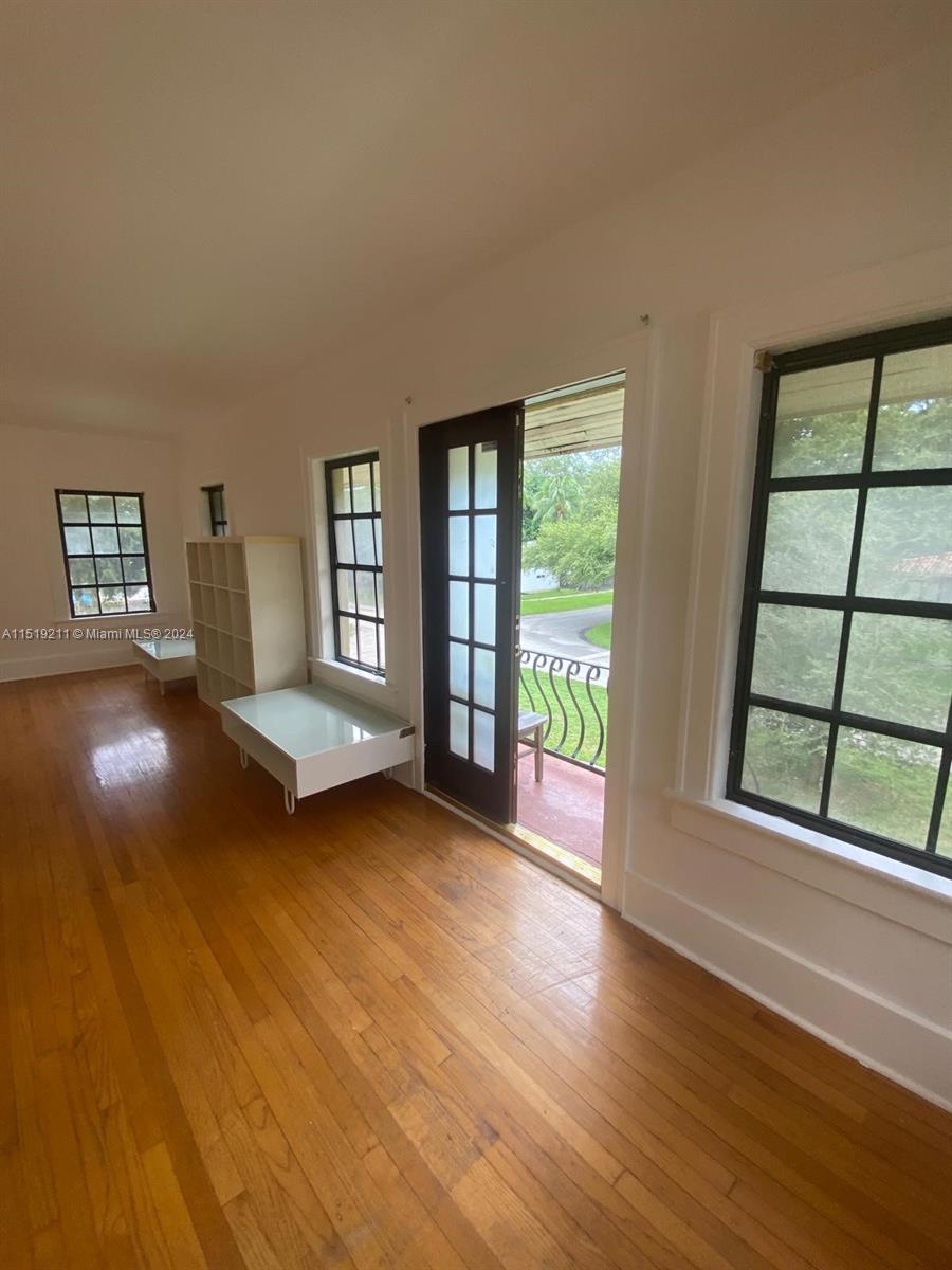 EL PORTAL SEC 3 - Residential Lease