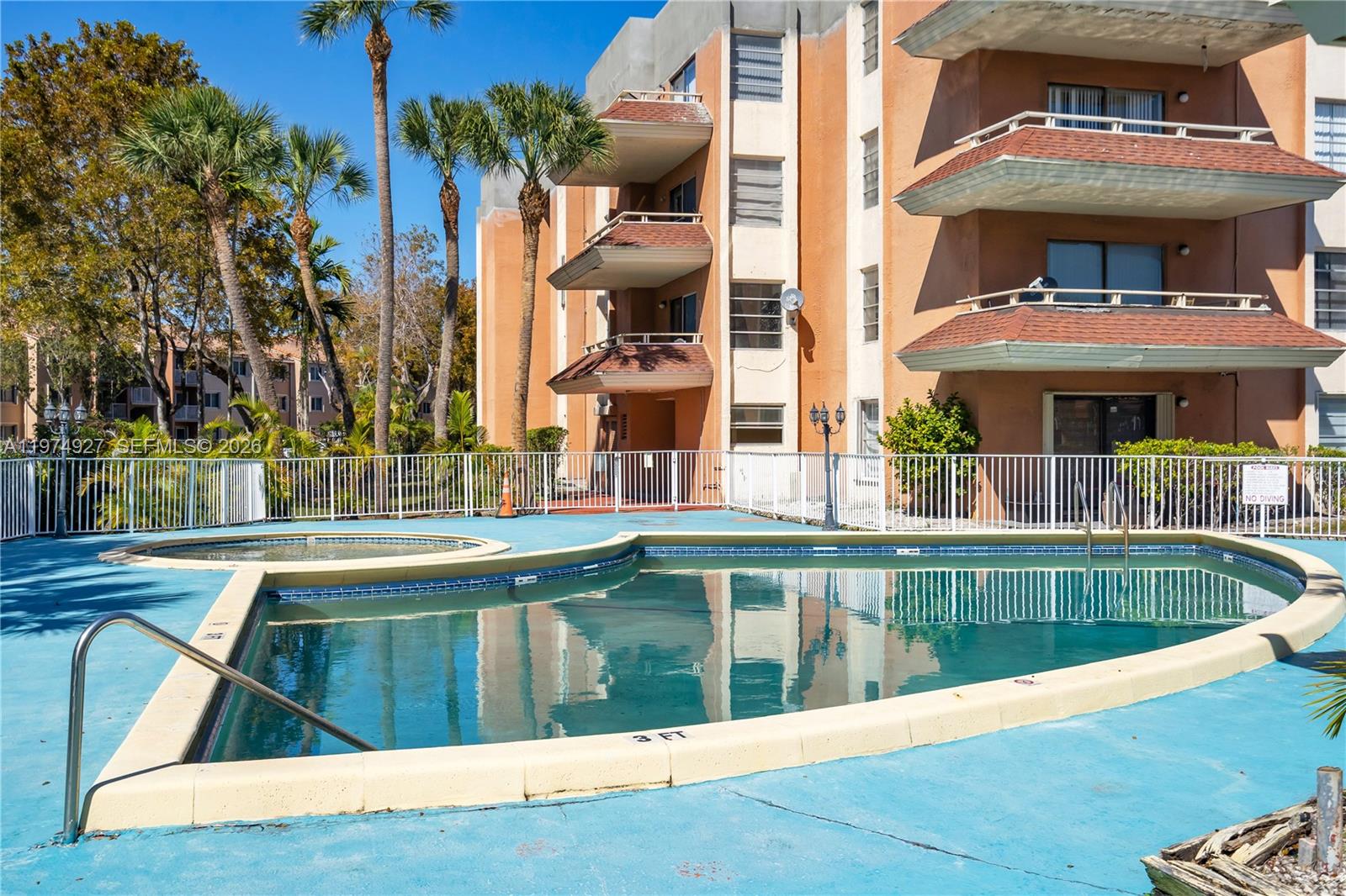 LAKEVIEW GARDENS AT MIAMI - Residential