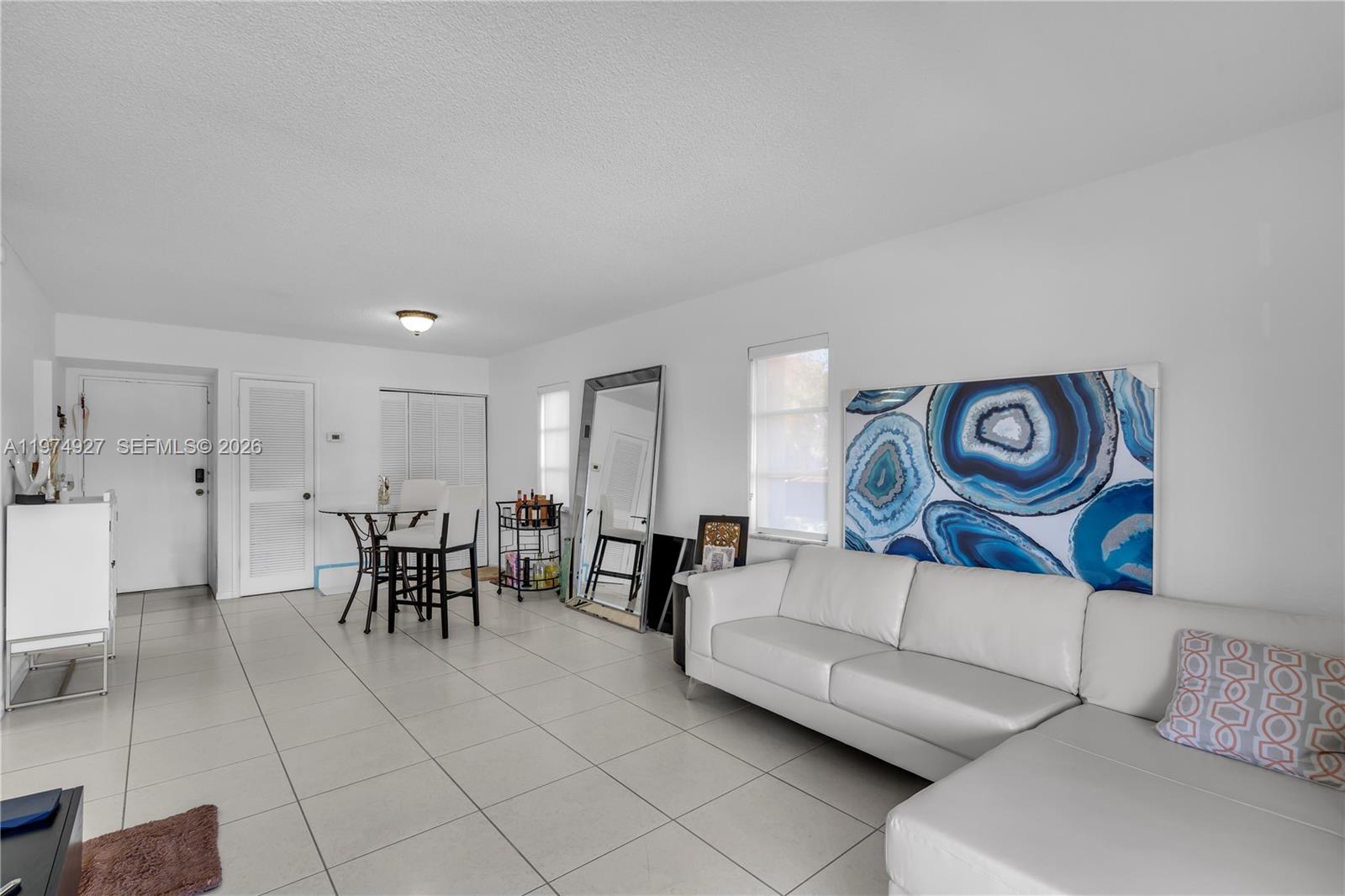 LAKEVIEW GARDENS AT MIAMI - Residential