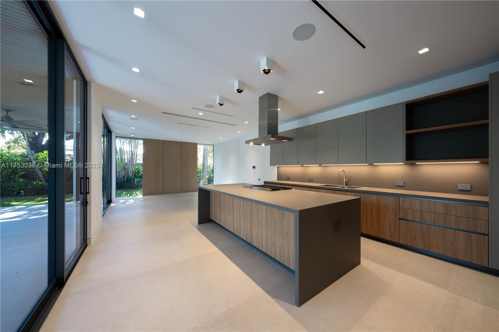 BAYC HEIGHTS - Residential