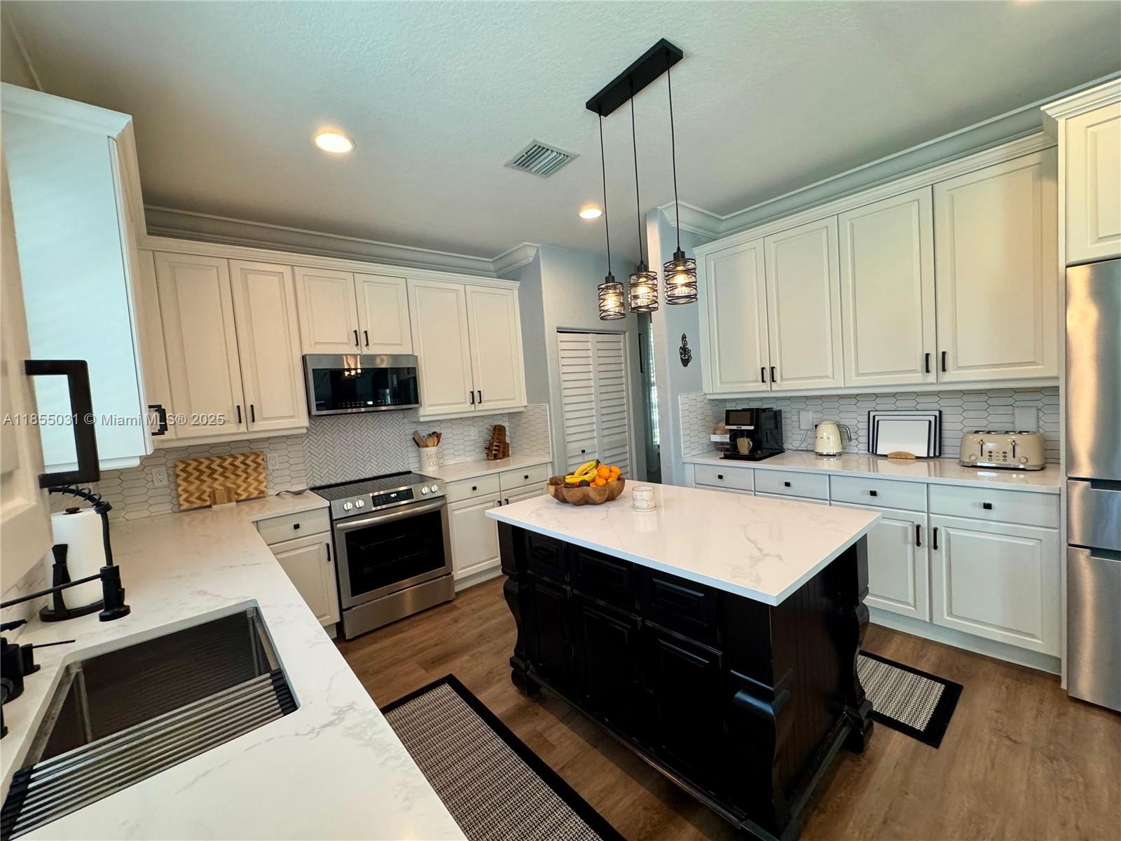 POD 2 AT MONARCH LAKES - Residential